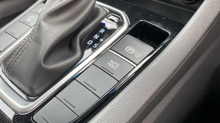 2022 Hyundai IONIQ 1.6 GDi Hybrid SE Connect 5dr DCT Hybrid Hatchback Hatchback Hybrid Automatic