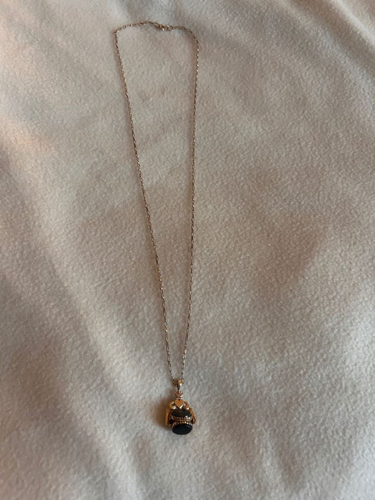 Vintage gold necklace 