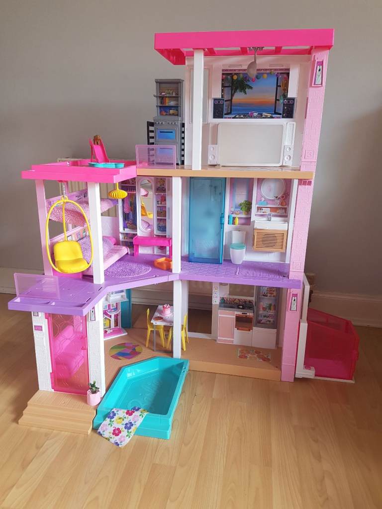 Barbie Dreamhouse 