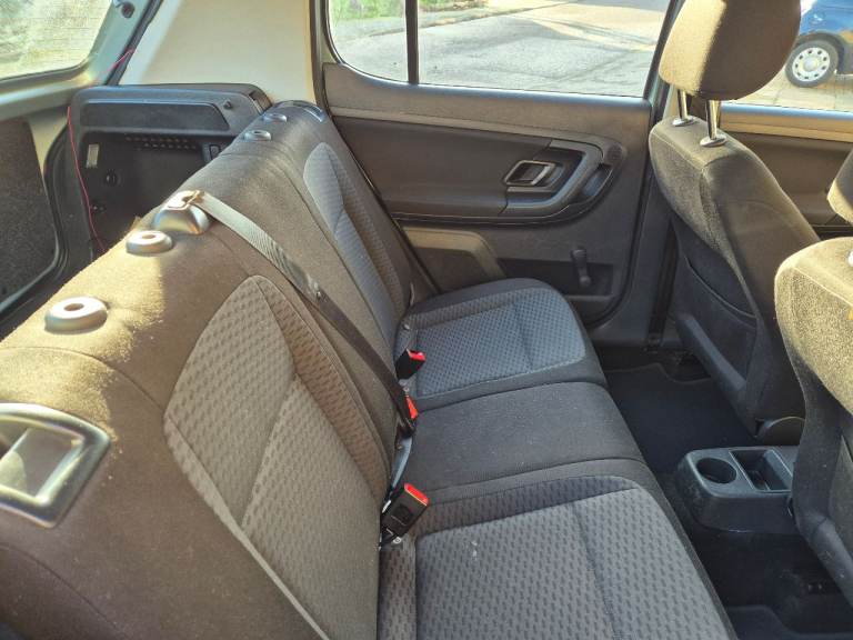 Skoda, FABIA, Hatchback, 2011, Semi-Auto, 1197 (cc), 5 doors