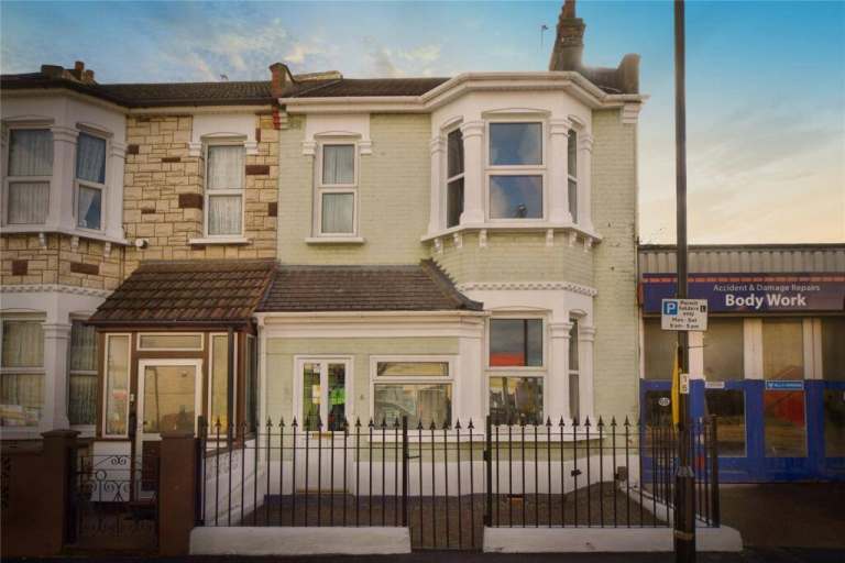 3 Bed Chain Free End Terrace E12 near Manor Park, East Ham, Woodgrange Stations - Garden, Cellar