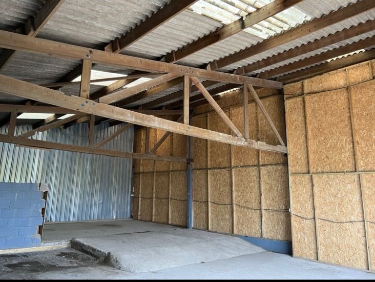 STORAGE UNIT COMMERCIAL BUILDINGS FOR RENT HERTFORDSHIRE near me ESSEX, LONDON  