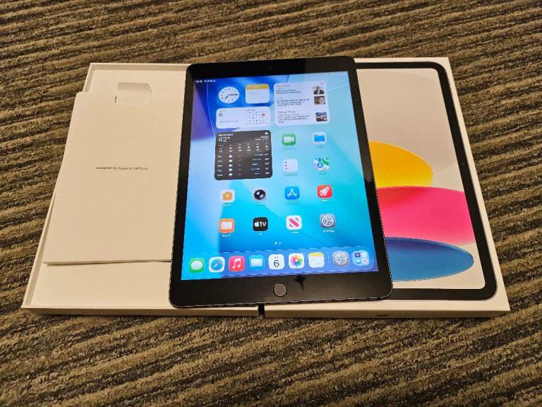 Apple iPad 8th Gen 10.2 inch 32GB, Wi-Fi, Grey, no offers