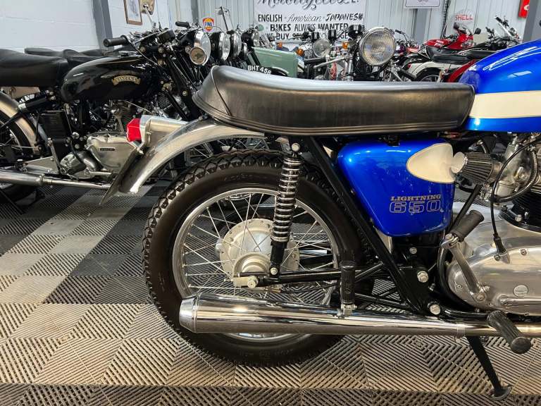 1971 BSA Lightning Twin Carburettor 650 cc Unit Construction, show condition, px