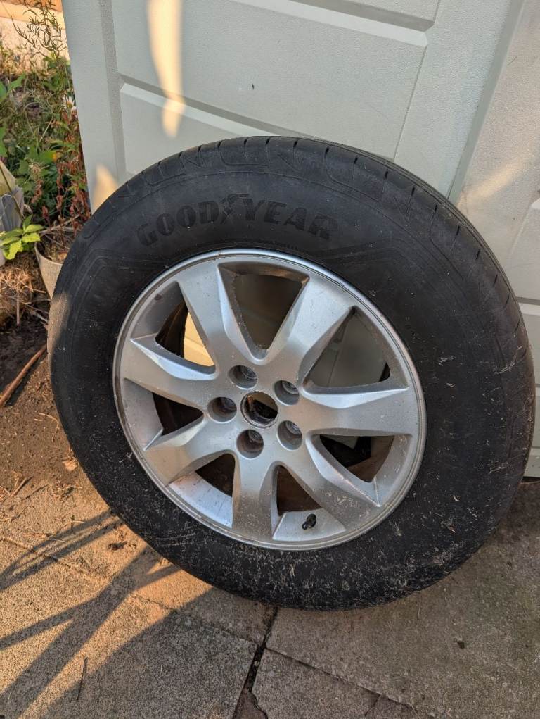 18 inch alloy Kia reduced 