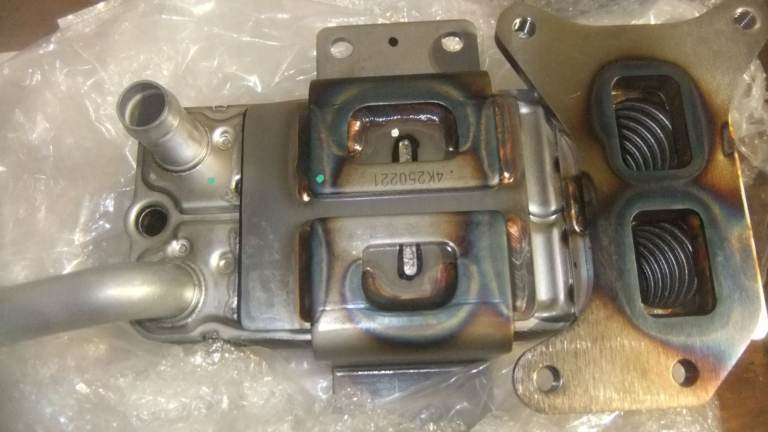 1582A468 MITSUBISHI L200 EGR COOLER NEW GENUINE 2015 - 2019 4N15 ENGINE CODE 