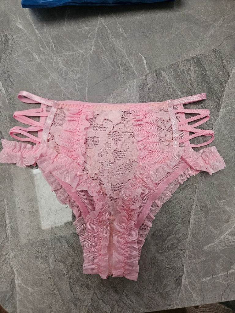 New Pink Lace Ruffle Panties