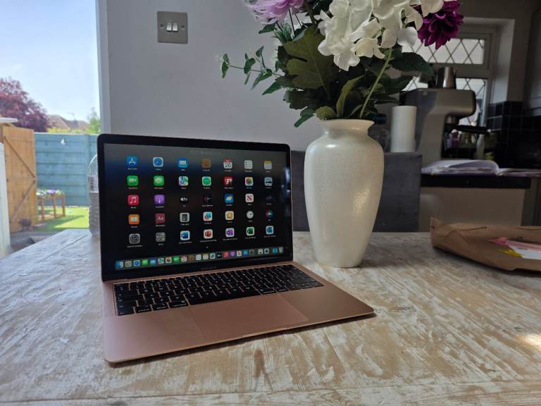 Swap Apple MacBook Air Retina 13 inch