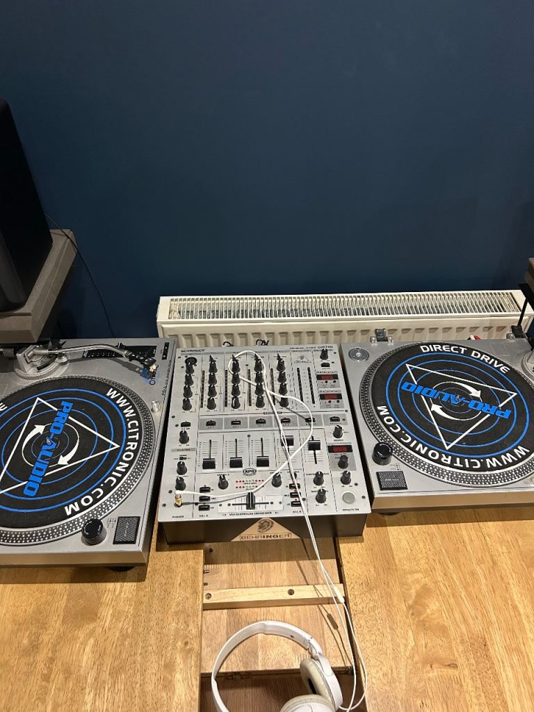 Citronic turntable decks