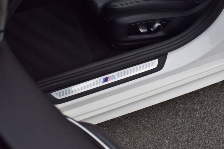 2018 Y BMW 5 SERIES 3.0 530D M SPORT TOURING 5DR DIESEL AUTO EURO 6 (S/S) (265 P