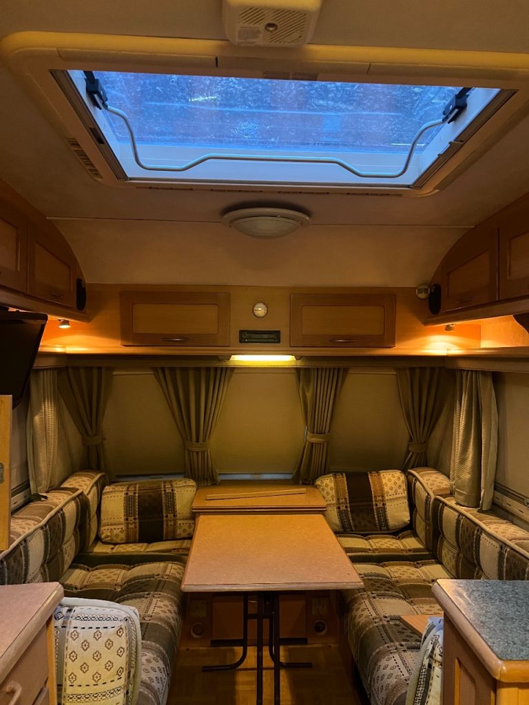 Elddis Hurricane with awning. Can deliver.