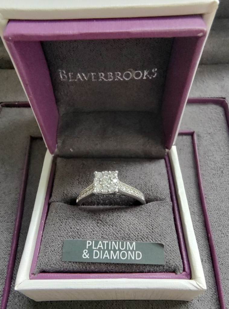image for BEAUTIFUL BEAVERBROOKS PLATINUM .32ct DIAMOND ENGAGEMENT RING SIZE M  SUPPLIED IN ORIGINAL BOX 