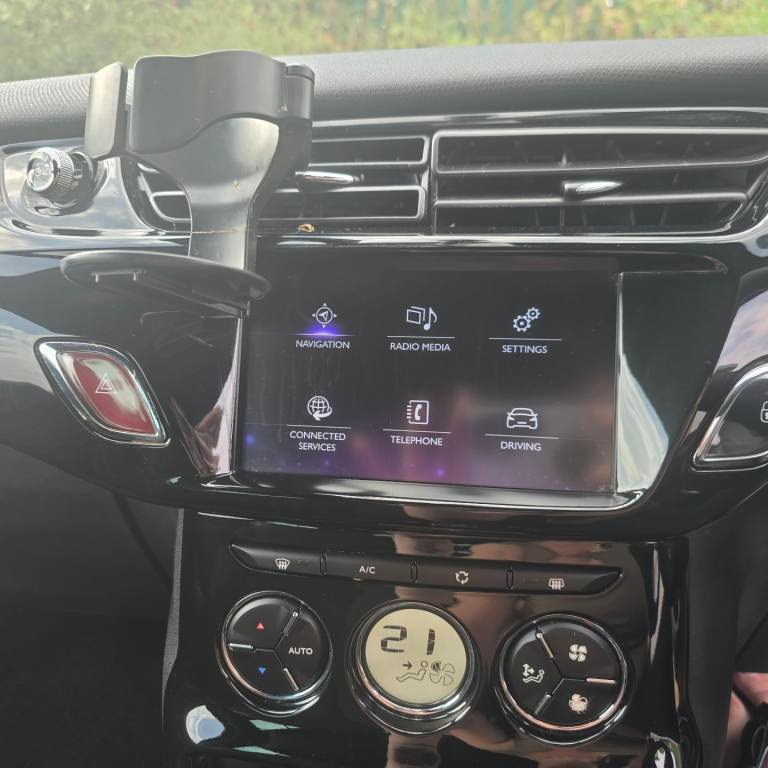 DS, DS 3, Hatchback, 2017, Manual, 1560 (cc), 3 doors