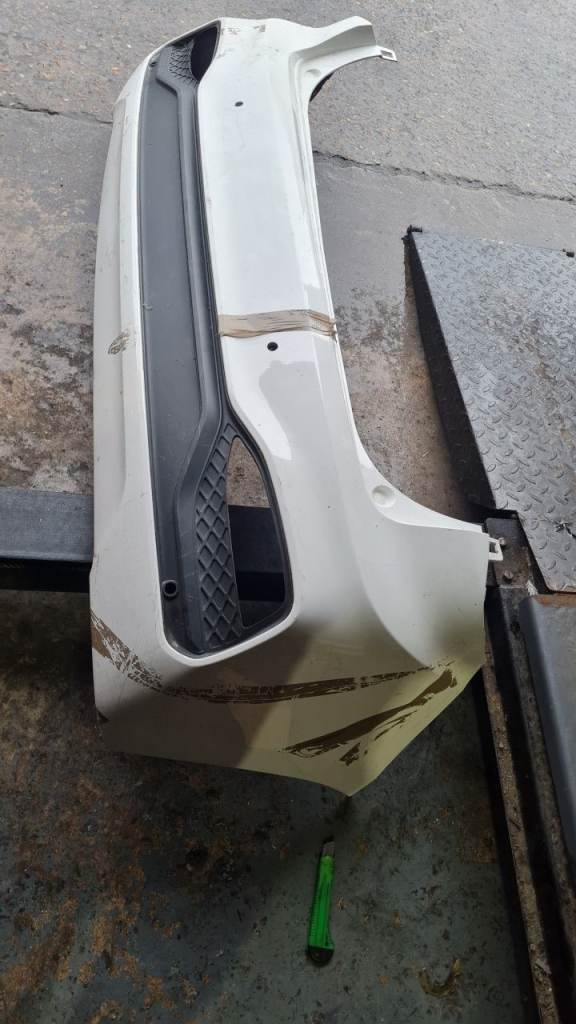 HYUNDAI I20 REAR BUMPER MK2 FACE LIFTING HATCHBACK 2018-2020  PDC GENUINE [H432]