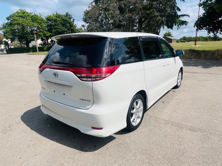 Toyota estima 2008 2.4 petrol automatic Ulez free 7 seats Screens with Bluetooth