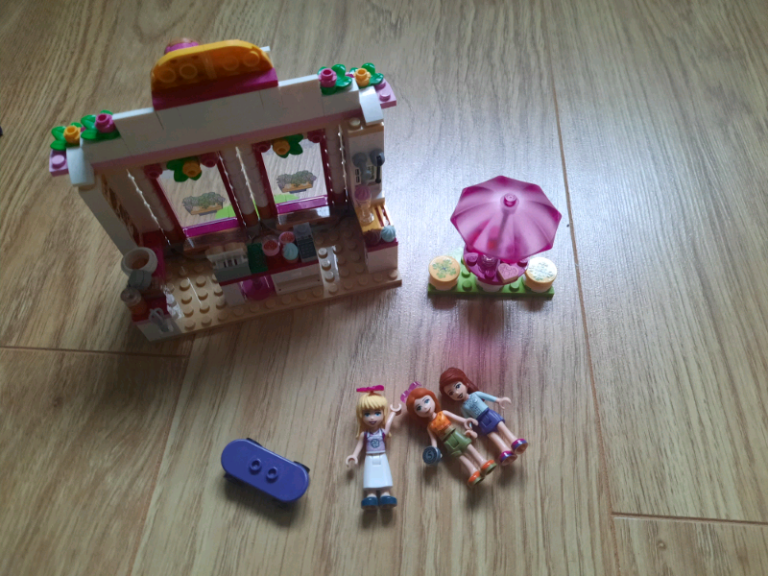 Lego friends 41426 Heartlake city park cafe ( retired product)