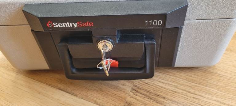 SentrySafe Fire Resistant Chest Model 1100 with Keys