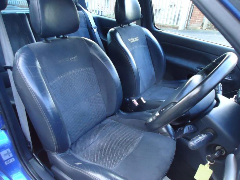 RENAULT CLIO 2.0 16v Renaultsport Blue Manual Petrol 2004
