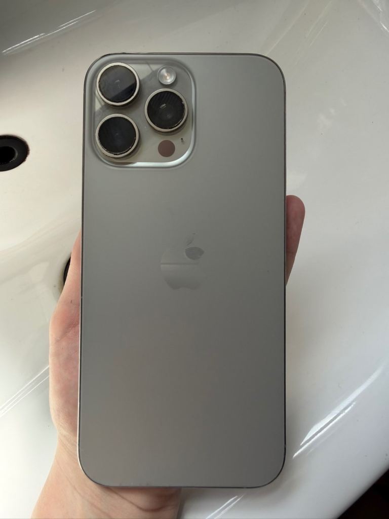iphone 16 pro max practically new