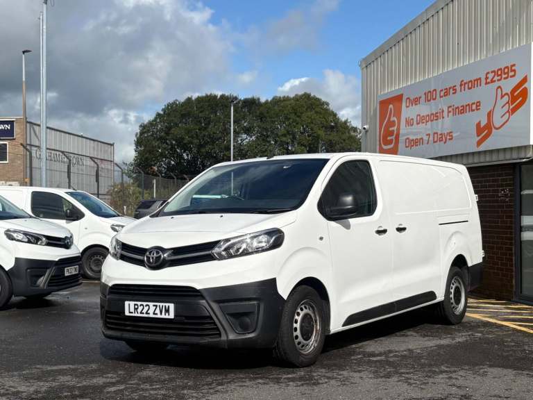Toyota ProAce 2.0D Active Long Panel Van LWB Euro 6 (s/s) 6dr Diesel Manual