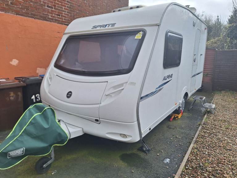 2008 2 berth sprite caravan plus air awning