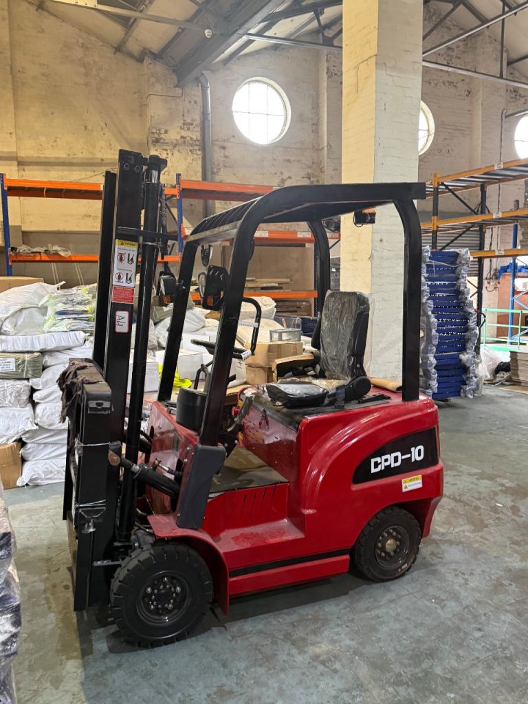 FORKLIFT FOR SALE 