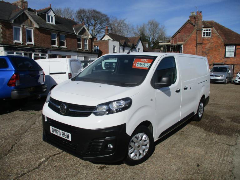 2019 Vauxhall Vivaro 2900 1.5d 100PS Dynamic L2 H1 Van PANEL VAN Diesel Manual