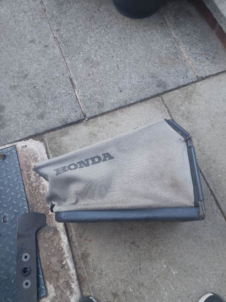 Honda grass box 