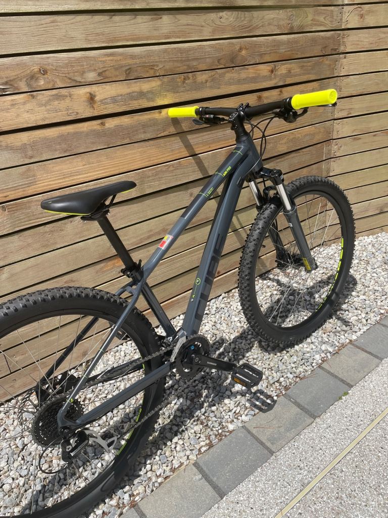 Mountain bike 