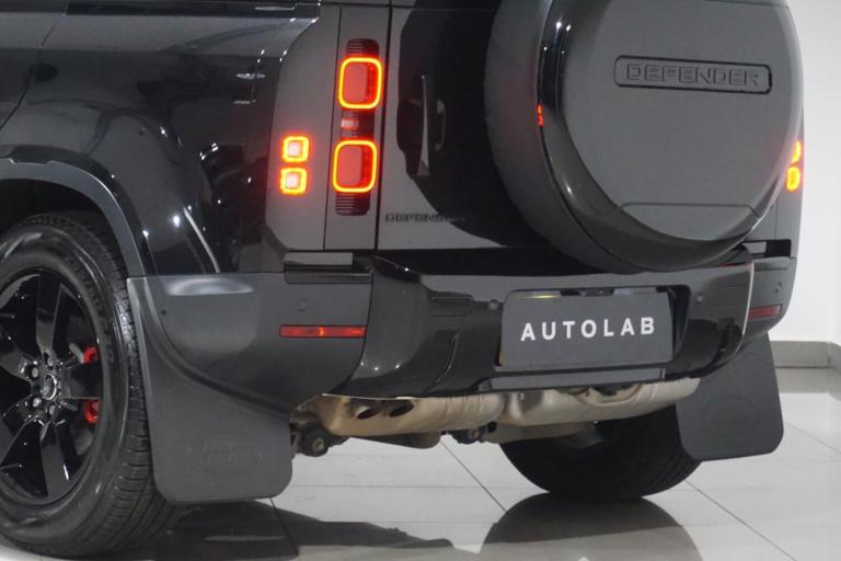 2023 Land Rover Defender 110 3.0 D250 MHEV HSE Hard Top SUV Auto 4WD MWB Euro 6 (s/s) 5dr PANEL V...