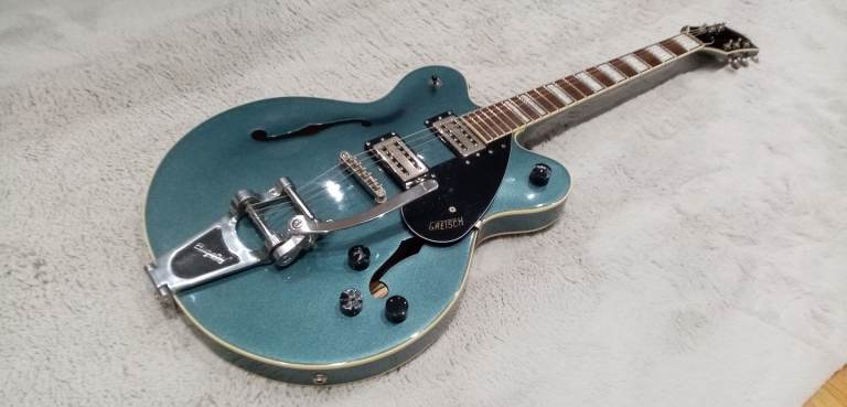 2020 Gretsch Streamliner G2622T/GNMTL Gunmetal blue electric guitar hand made in Indonesia