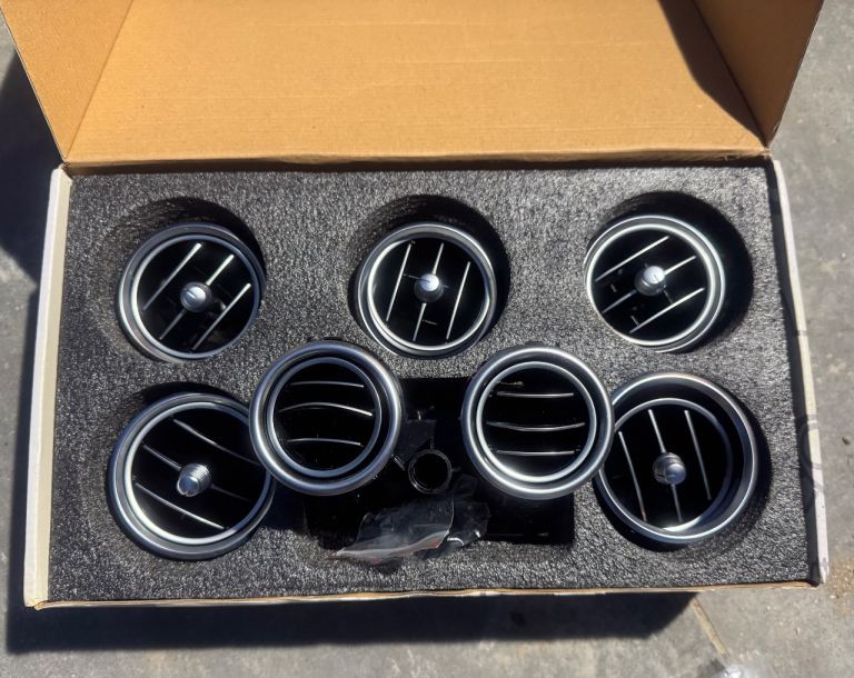 Mercedez Benz GLC 2018 Original Air Vents