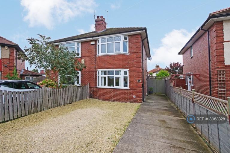 2 bedroom house in Rawcliffe Avenue, York, YO30 (2 bed) (#3083328)