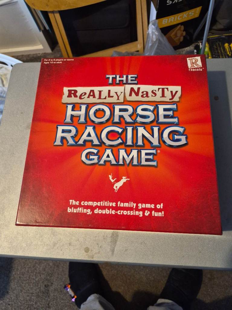 Horse racing board game 