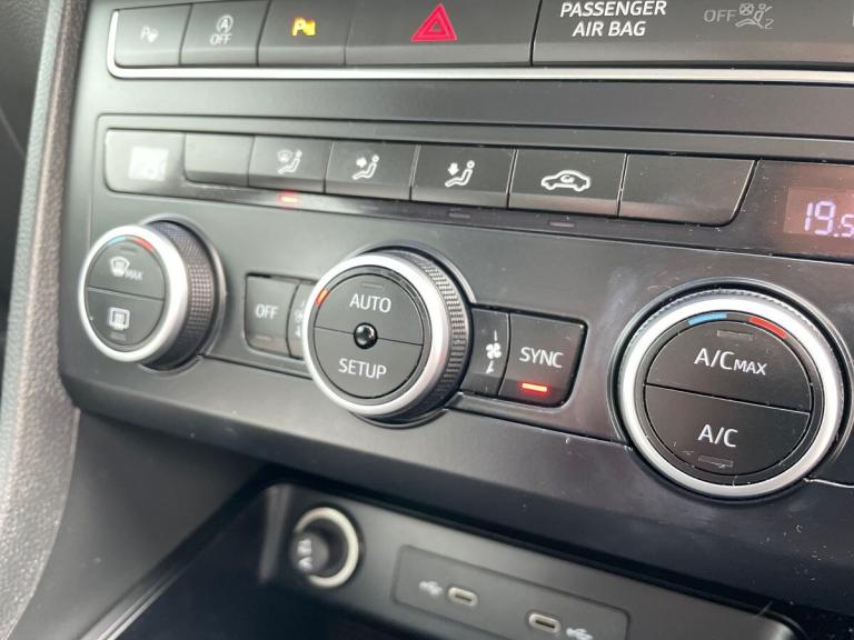 2022 SEAT Ateca Ateca 1.5 TSI EVO SE Technology 5Dr Estate Hatchback Petrol Manual