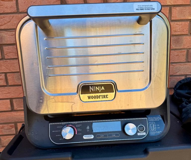 New, boxed Ninja 8 in 1 Woodfire oven Electric BBQ/Smoker