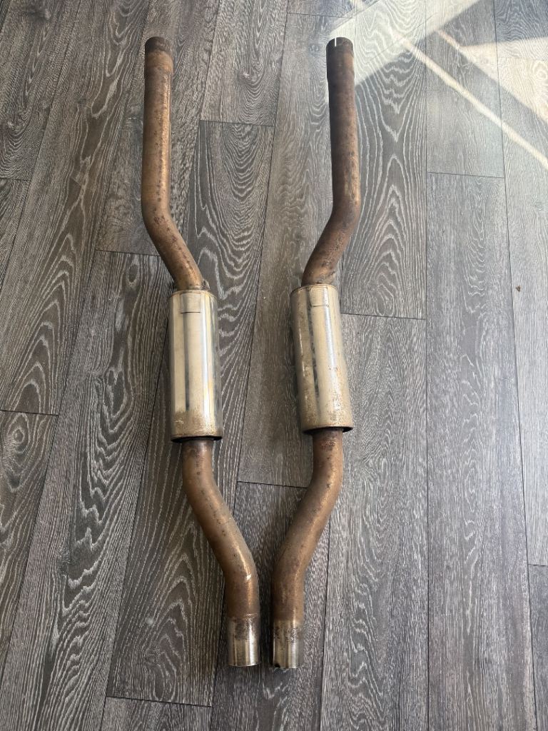 Audi RS4 B7 Milltek resonated centre section