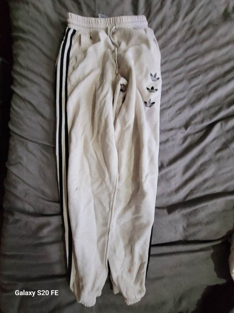  Adidas Preloved Cream Trefoil Joggers Sweatpants Size XS | Open to Offers