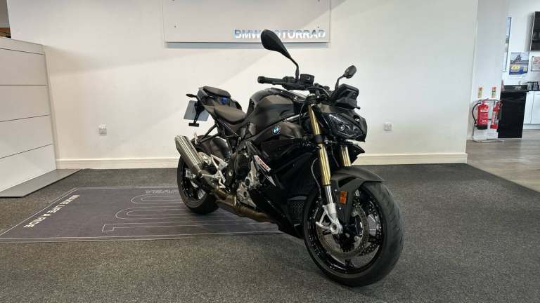 2025 BMW S1000 S1000 R Sport with M Pack (25MY) ROADSTER PETROL Manual