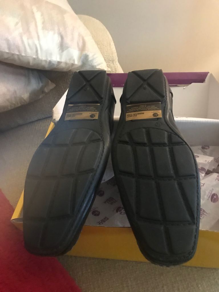 Size 10 boys school shoes 