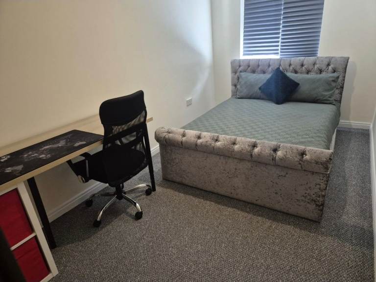 Double Room for Rent in Hucknall NG15 £550 PCM