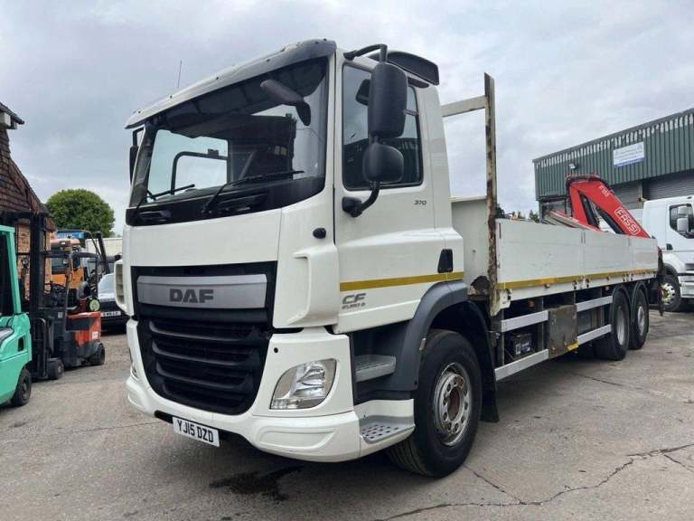 2015 DAF CF-370 6X2 CRANE VEHICLE