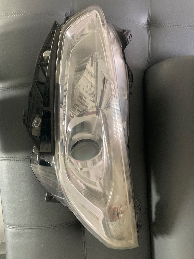 Ford smax 2015 - 2019 head light