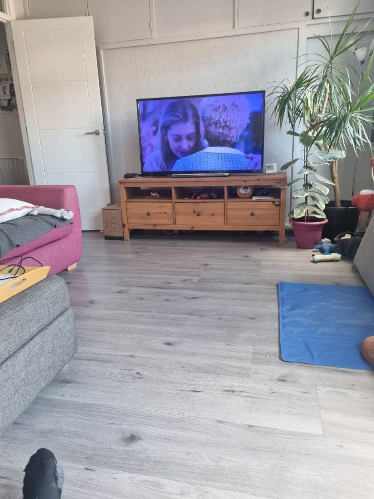 Toshiba Smart TV – Good Condition
