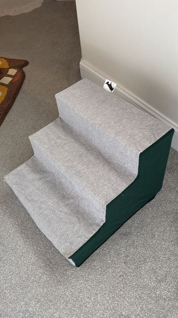 Dog stairs