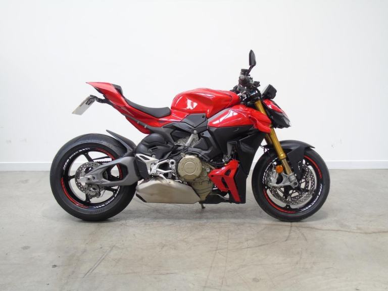 2025 Ducati Streetfighter V4S 6000 Miles, Full Service History, Ducati Red