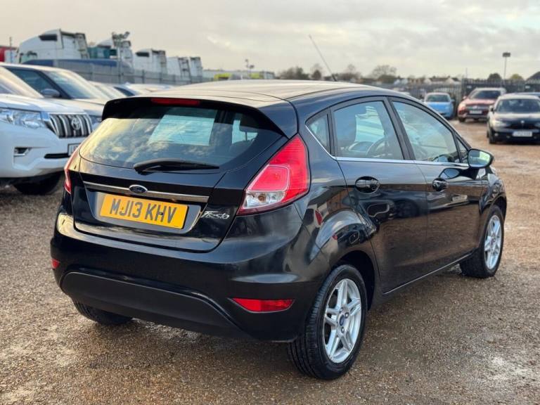 2013 Ford Fiesta 1.6 Zetec 5dr Powershift HATCHBACK PETROL Automatic