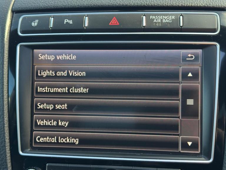 2015 Volkswagen Touareg 3.0 V6 TDI BlueMotion Tech 262 R-Line 5dr Tip Auto ESTATE DIESEL Automatic