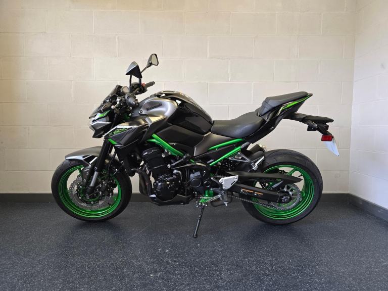 Kawasaki Z900 ZR 