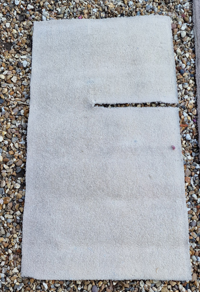 Carpet pieces, runners and mats in cream and truffle 